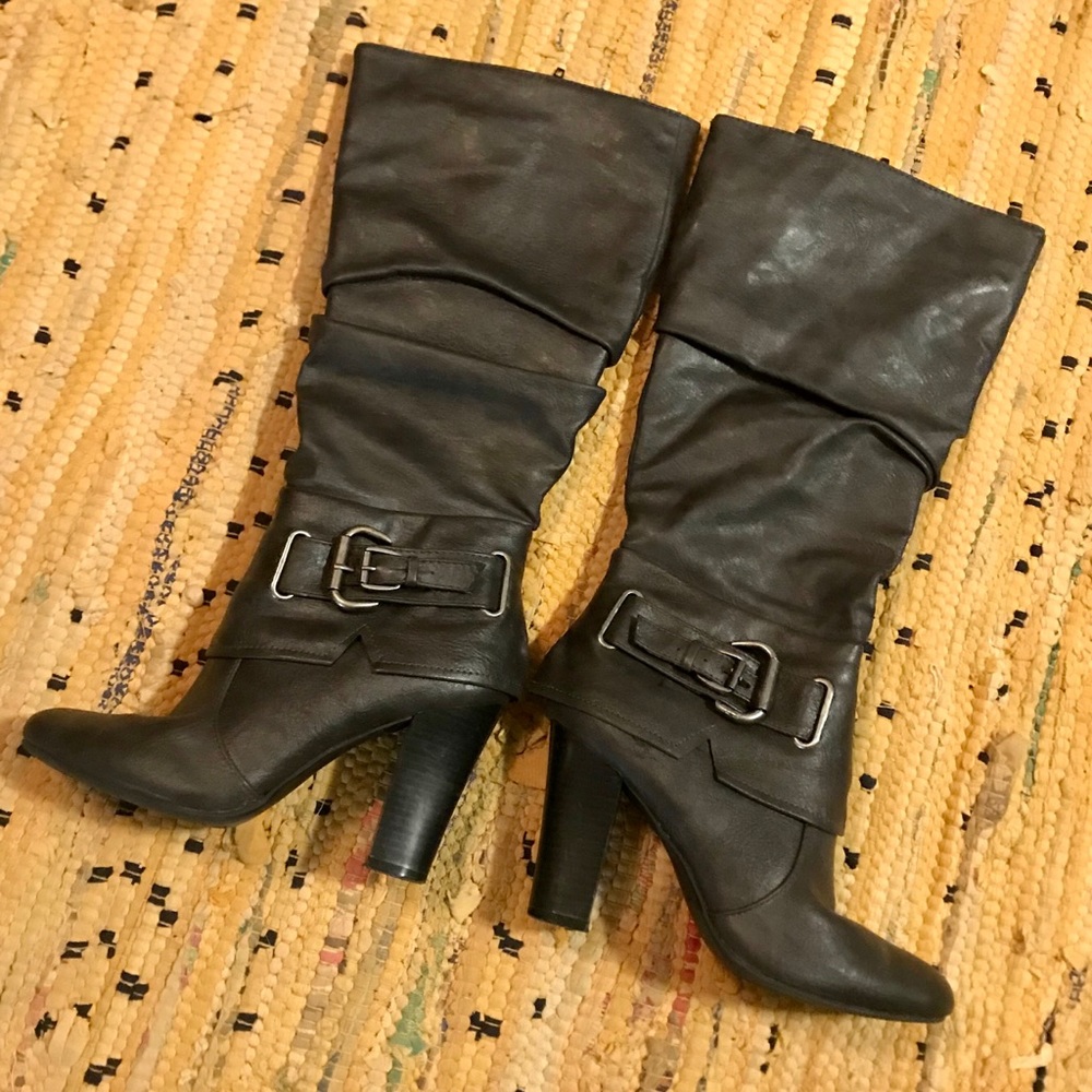 🚫SOLD🚫Rialto Knee Boots - Picture 3 of 13